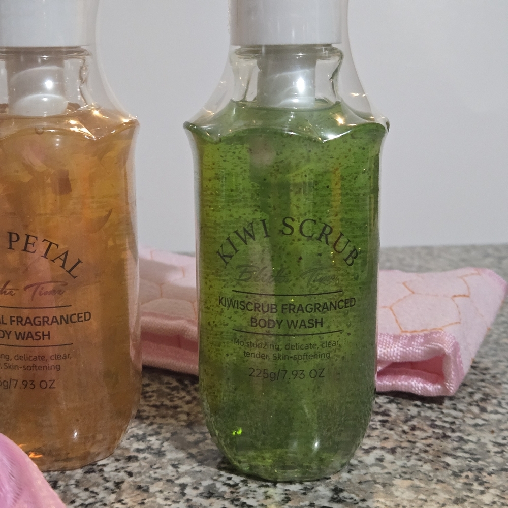Body Wash 5 Piece Gift Set - Picture 6 of 9